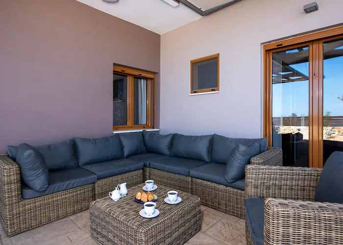 Villa Lady Dafni With Private Heated Pool