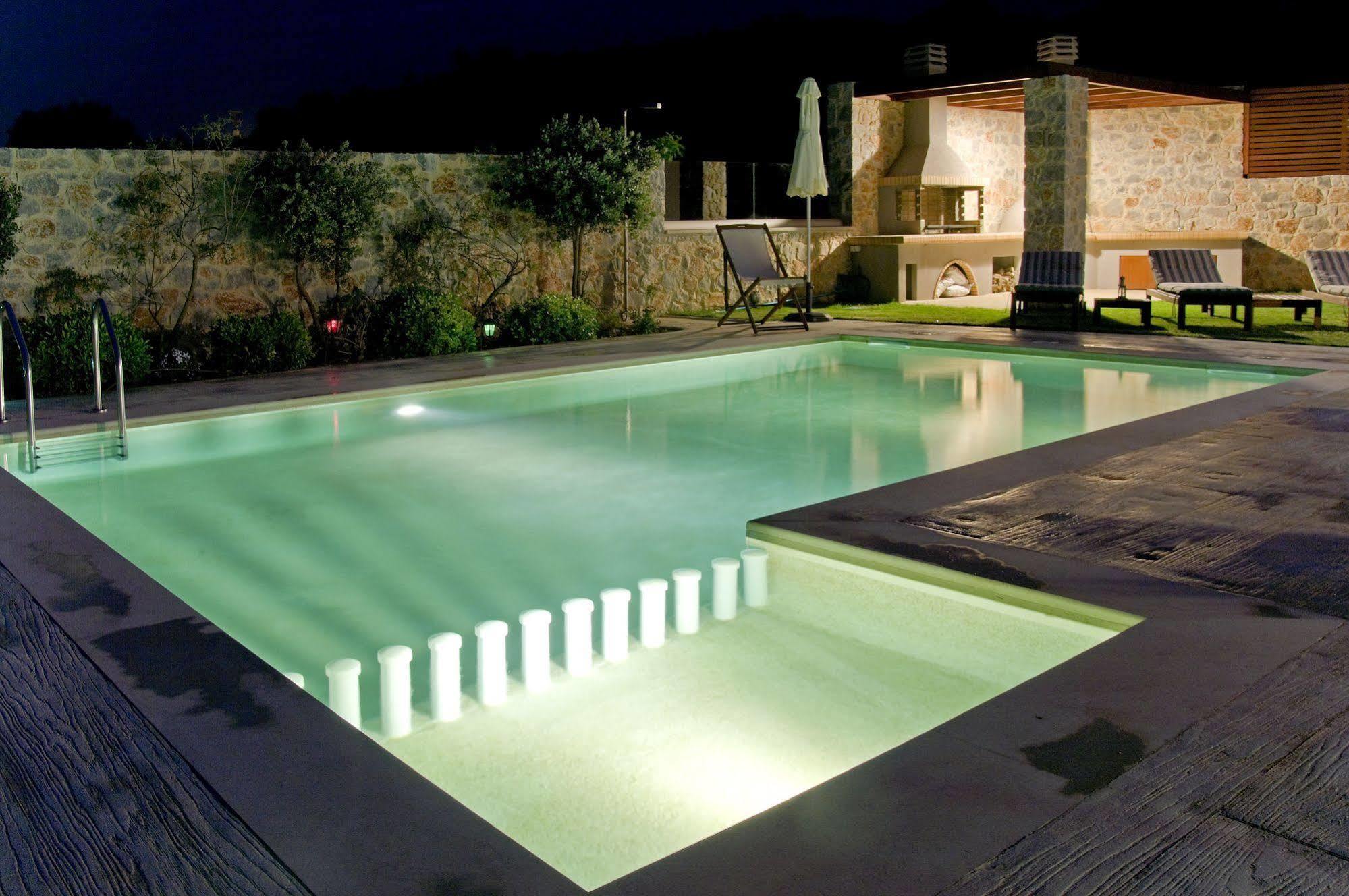 Lady Dafni With Private Heated Pool